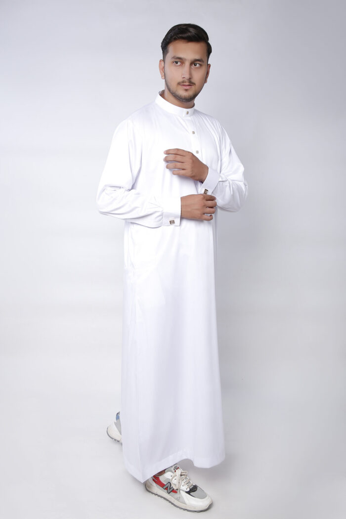 Saudi Thobe