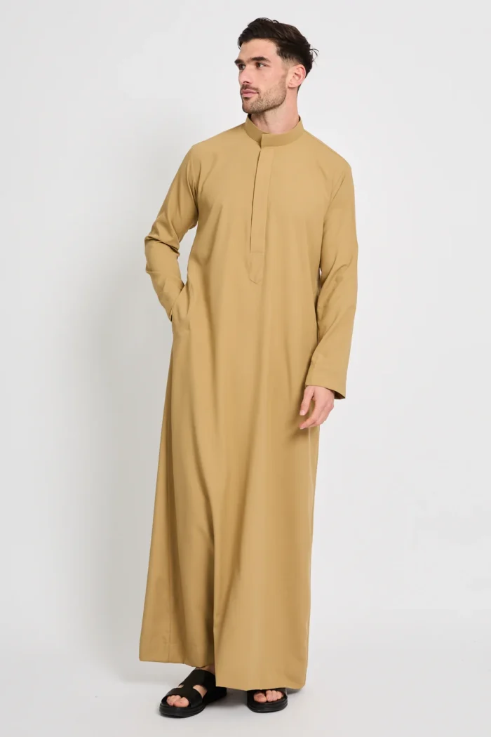 Kuwaiti Thobe
