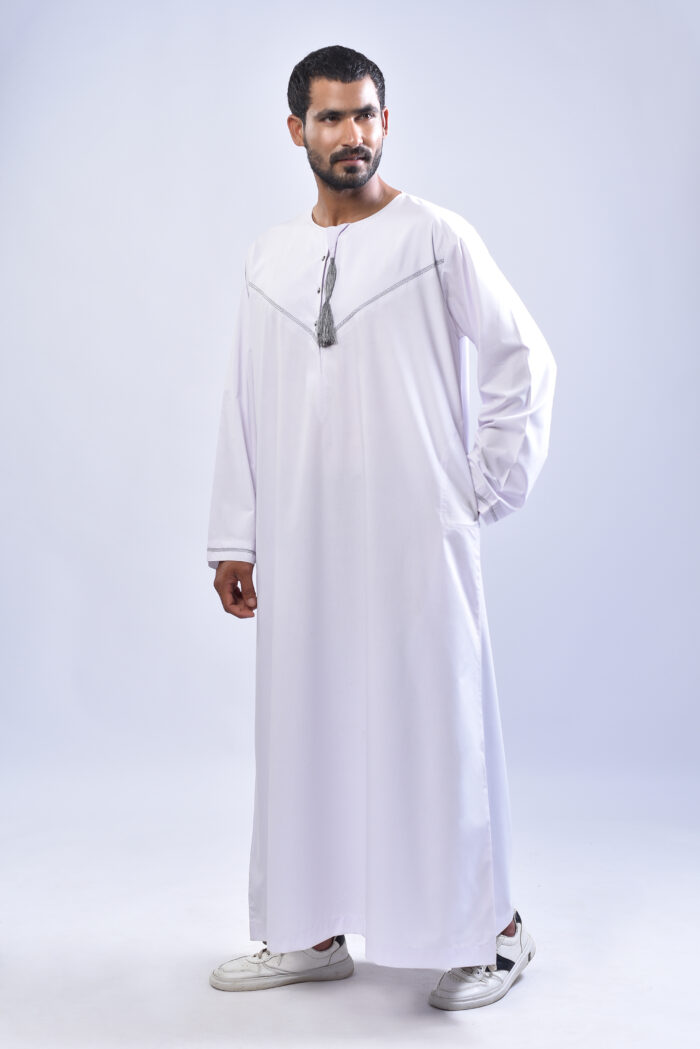 Emirati Thobe