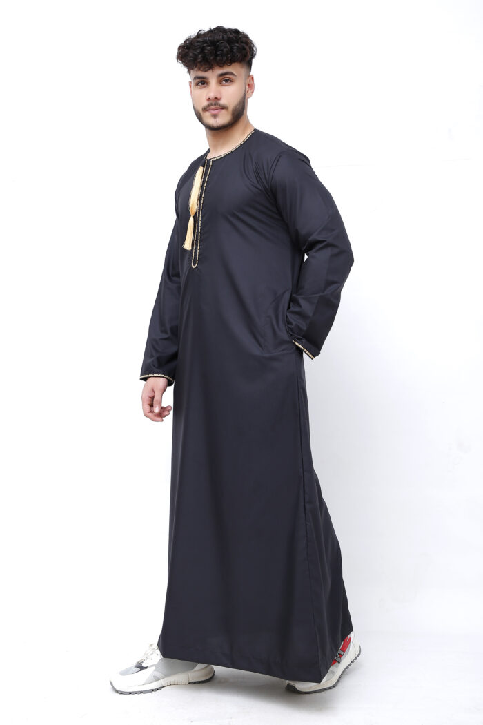 Omani Thobe