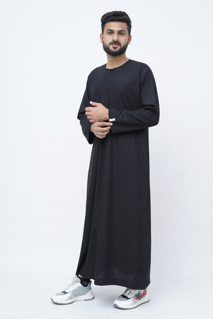 Omani Thobe